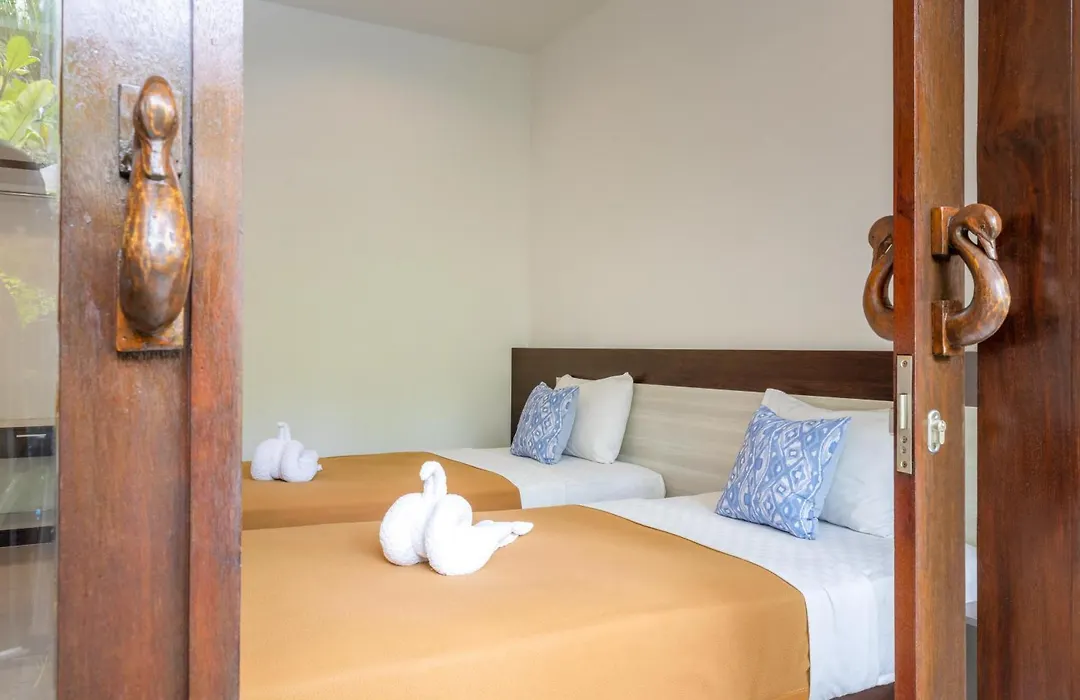 Dewi Villa Padangbai Hotel-1